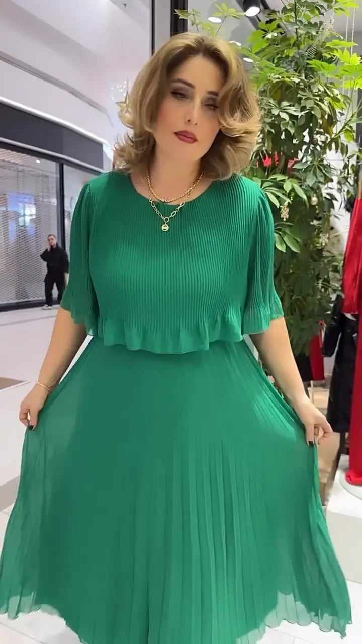 🎉Buy 2 Free Shipping💐Solid Color Loose Half-sleeved Round Neck Dress